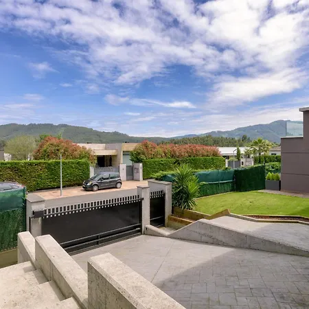 Vakantiehuis Casa Unifamiliar Con Vistas Al Paisaje Y Encanto En El Corazon Del Pais Vasco,espana